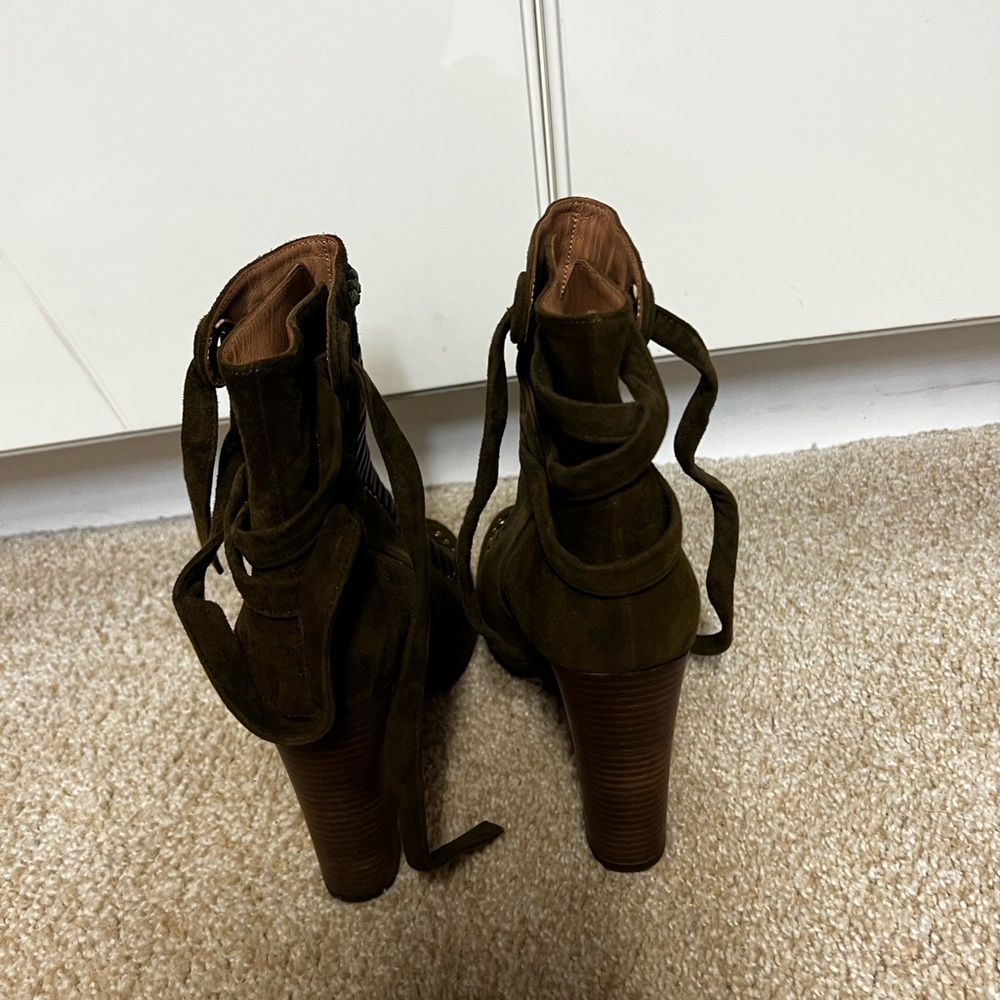 Aquazzura booties